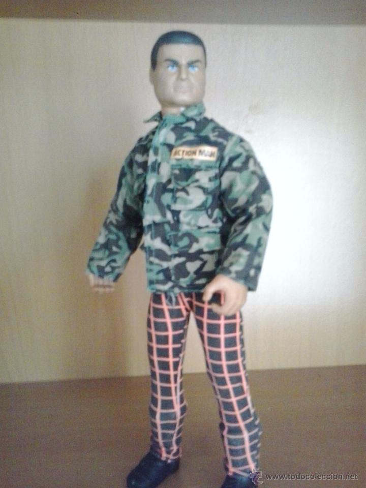 Action Man skateboarder, personnage hauteur 30 cm environ
