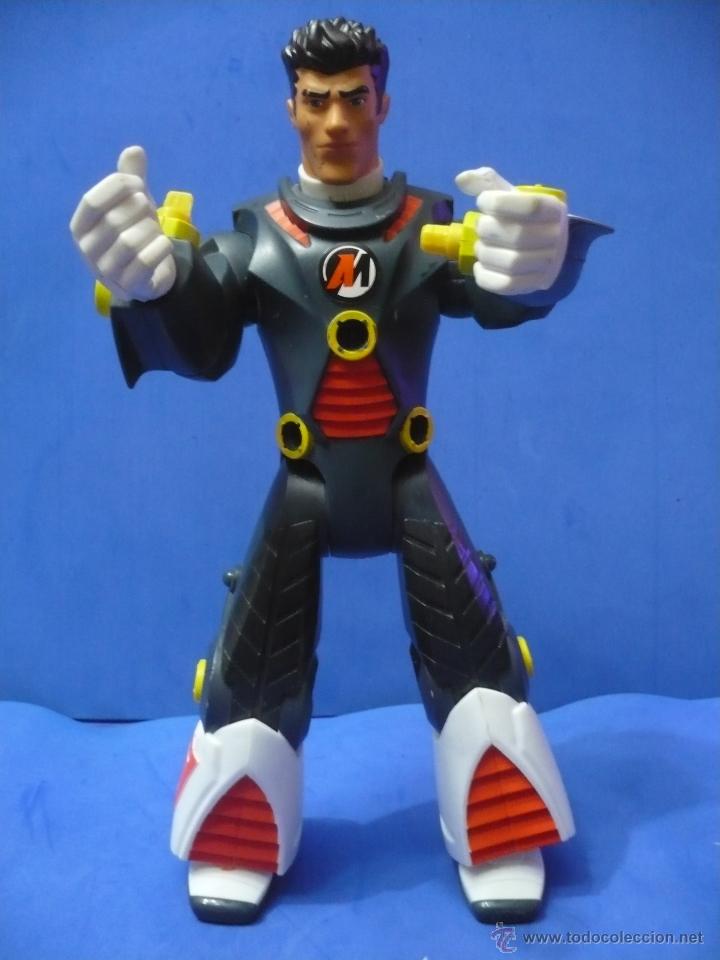 Action Man: ACTION MAN CON COLORES BLANCO Y NARANJA. - Foto 1