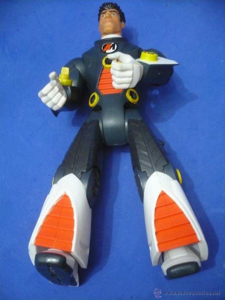 Action Man: ACTION MAN CON COLORES BLANCO Y NARANJA. - Foto 2