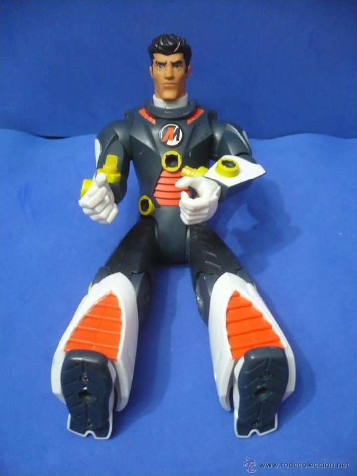 Action Man: ACTION MAN CON COLORES BLANCO Y NARANJA. - Foto 5