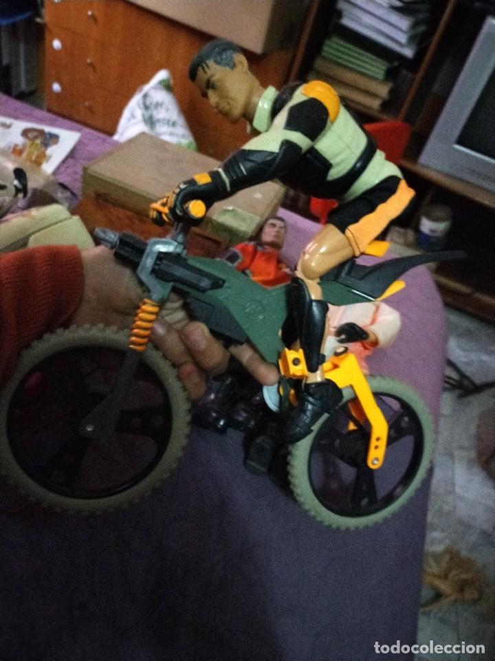 Action Man: Antigua bicicleta y mu&ntilde;eco Action Man - Foto 2