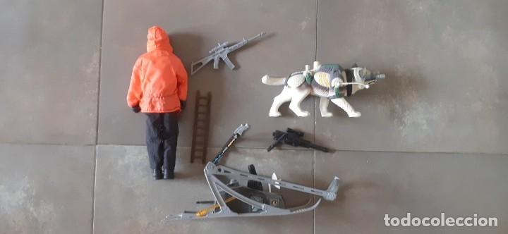 Action Man: SET HASBRO ACTION MAN 2006 TRINEO CON PERRO Y ARMAMENTO - Foto 2