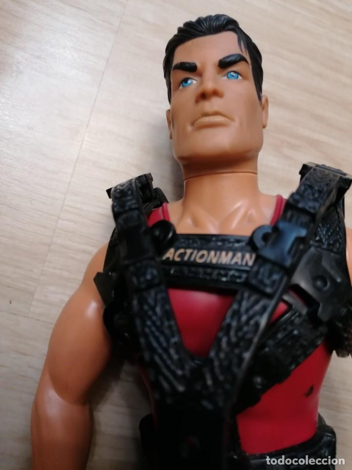 Action Man: Action man, marcado &rdquo; M &rdquo; a mano izquierdo y a la ropa. - Foto 1
