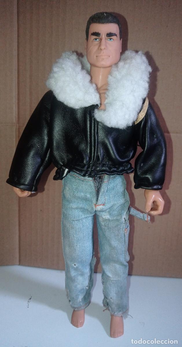 Action Man: ACTION MAN CON CHAQUETA DE AVIADOR Y TEJANO - Foto 1