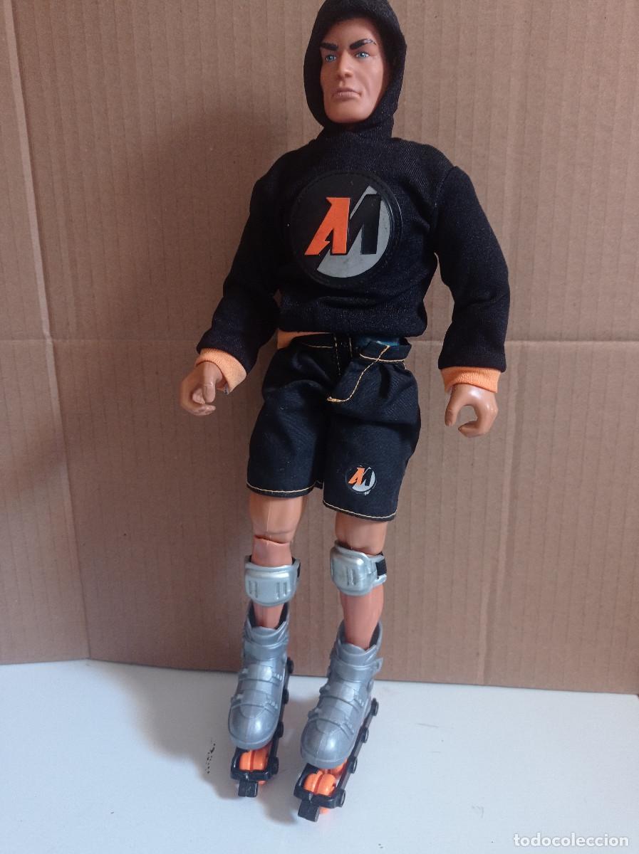 Action Man: Mu&ntilde;eco Action Man patinador roller - Foto 1