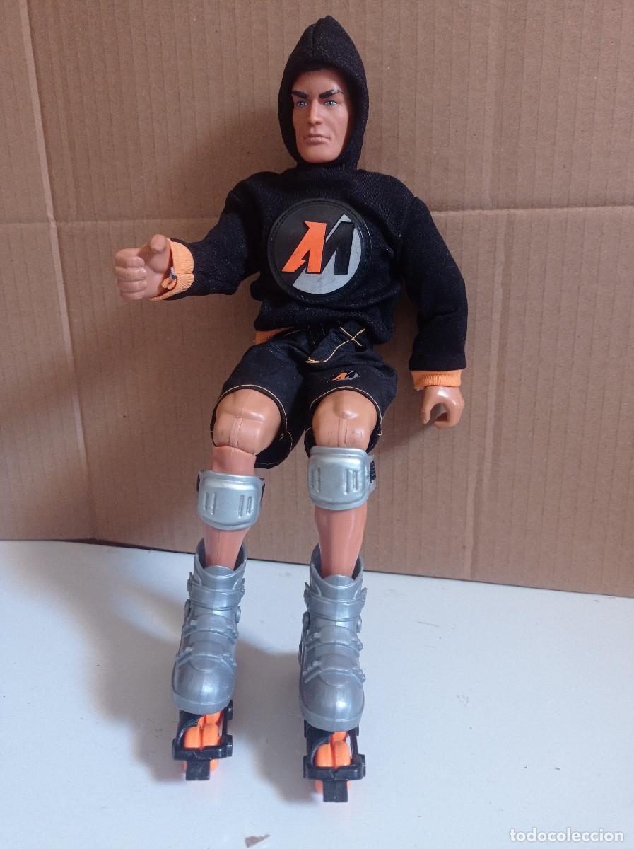 Action Man: Mu&ntilde;eco Action Man patinador roller - Foto 5