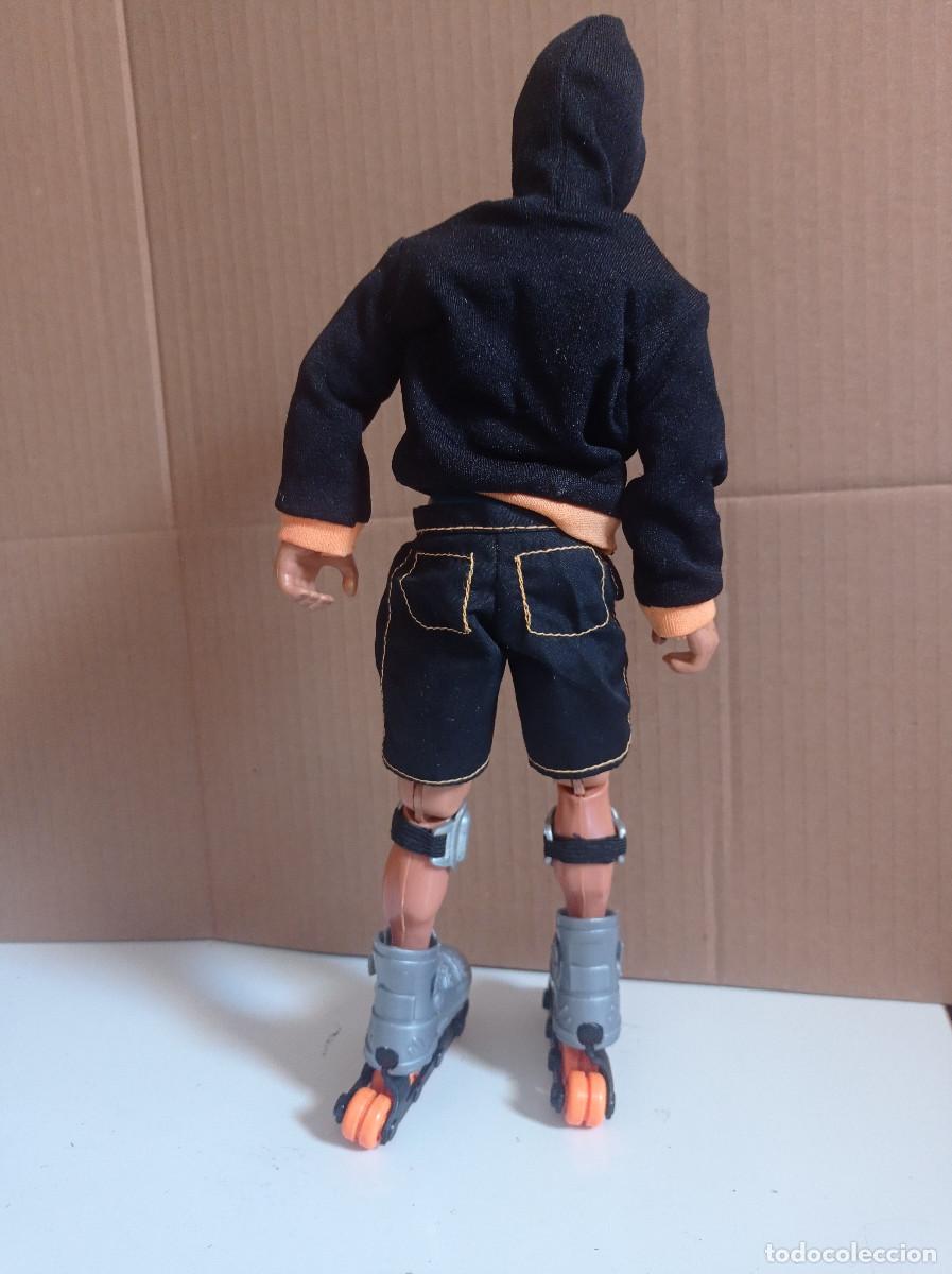 Action Man: Mu&ntilde;eco Action Man patinador roller - Foto 6