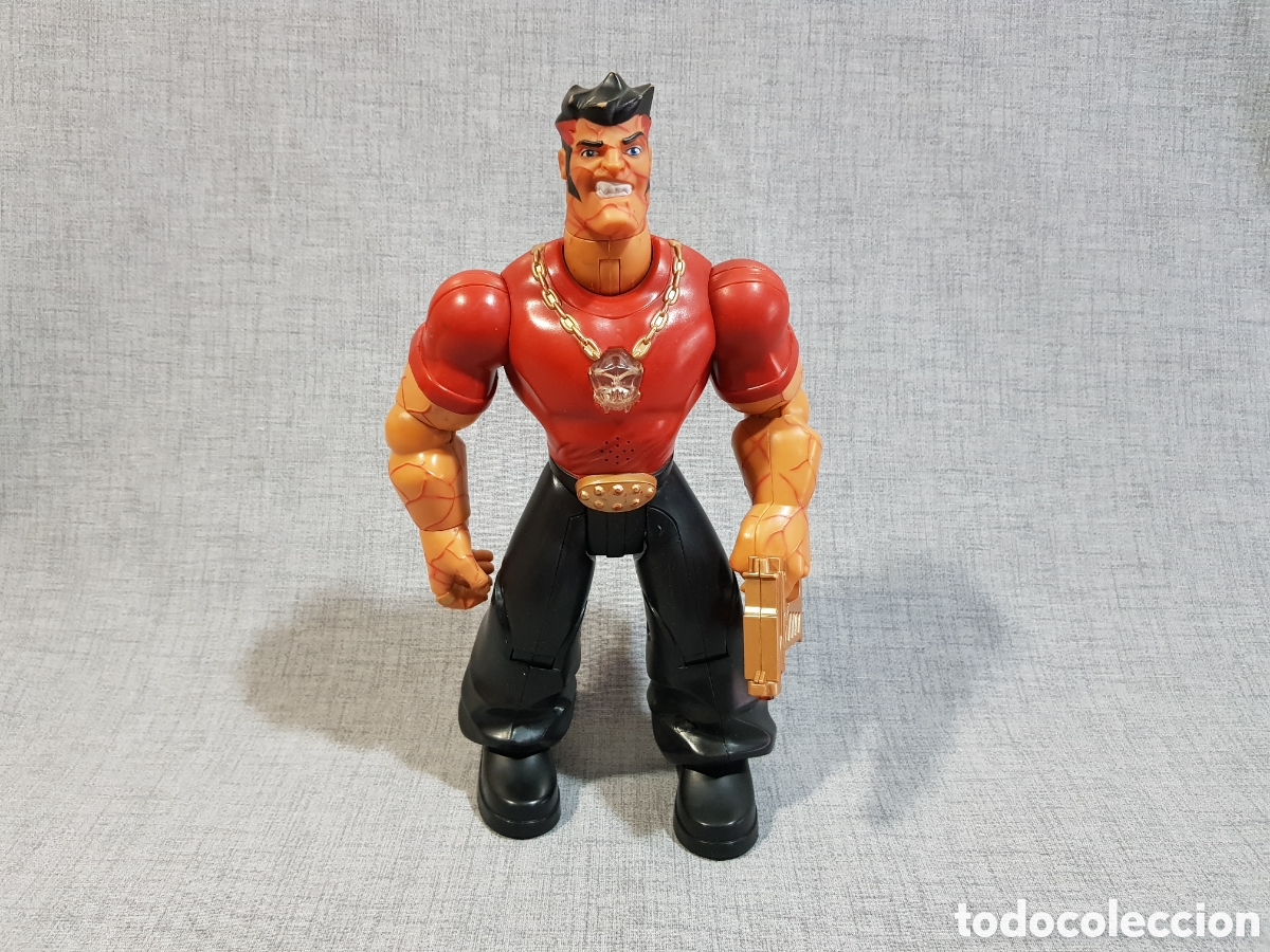Action Man: ACTION MAN MEGA PAINE FIGURA ARTICULADA DE 30 CMS CON LUZ Y SONIDO.
