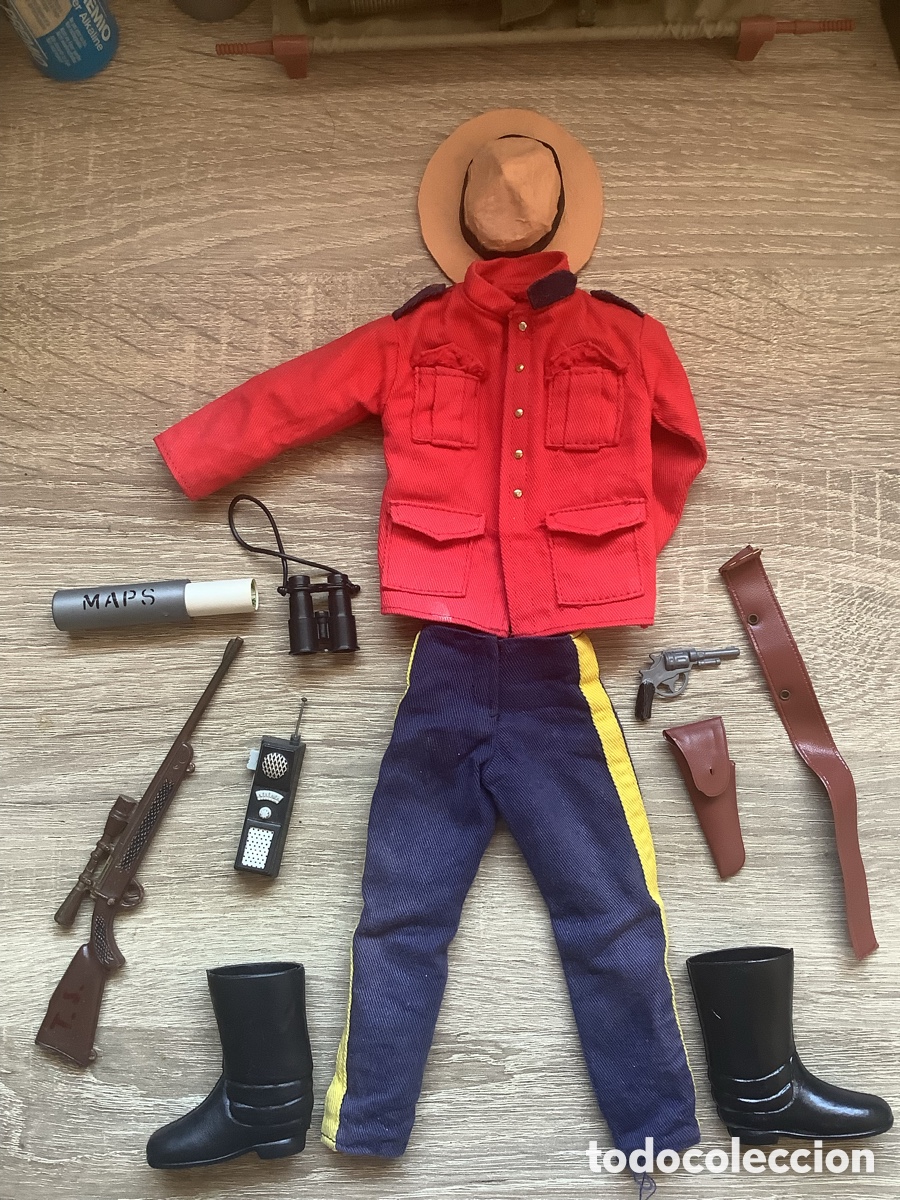 Action Man: Conjunto del Polic&iacute;a Montada del Canada Action Joe similar al de Geyperman
