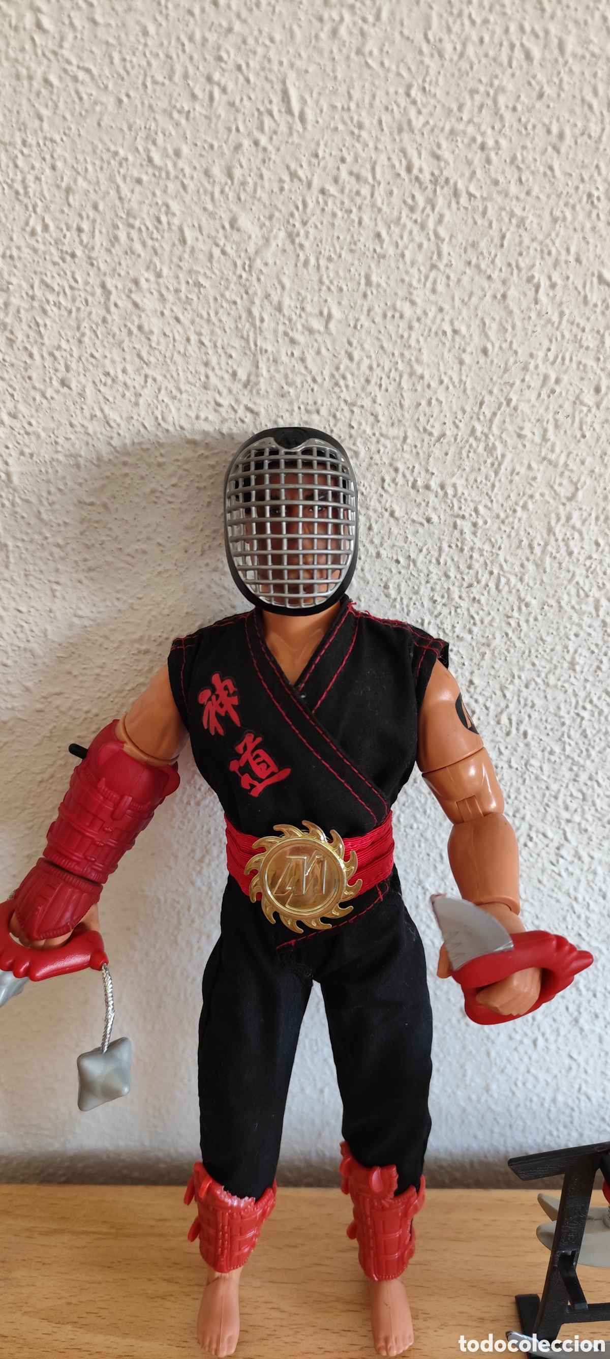 Action Man: Action Man Ninja Karate Hasbro 1998 con Armero y Armas - Falta Katana - Original