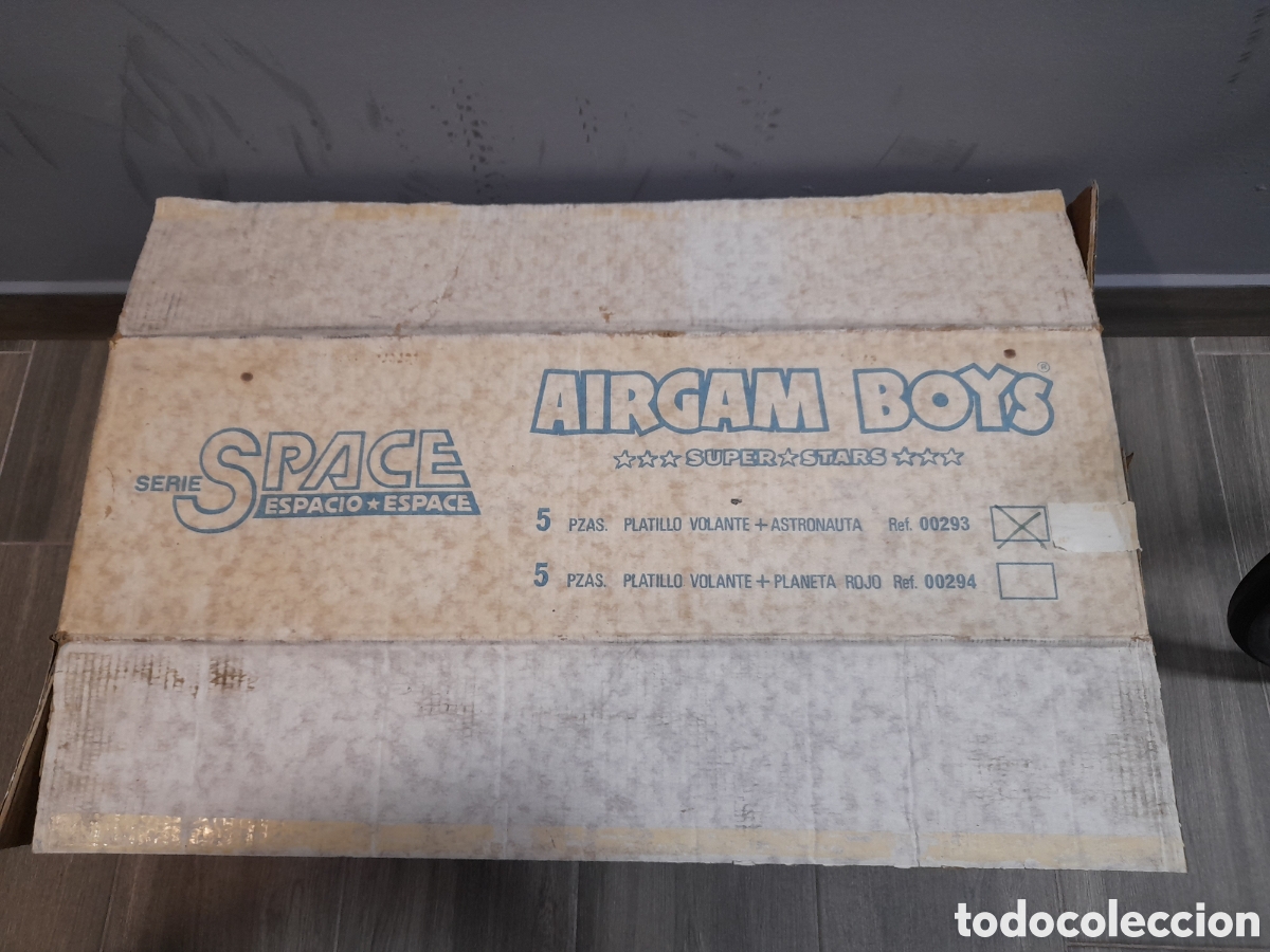 Airgam Boys: ANTIGUA CAJA DE DISTRIBUCI&Oacute;N ORIGINAL DE AIRGAMBOYS. ESPACIO. VACIA