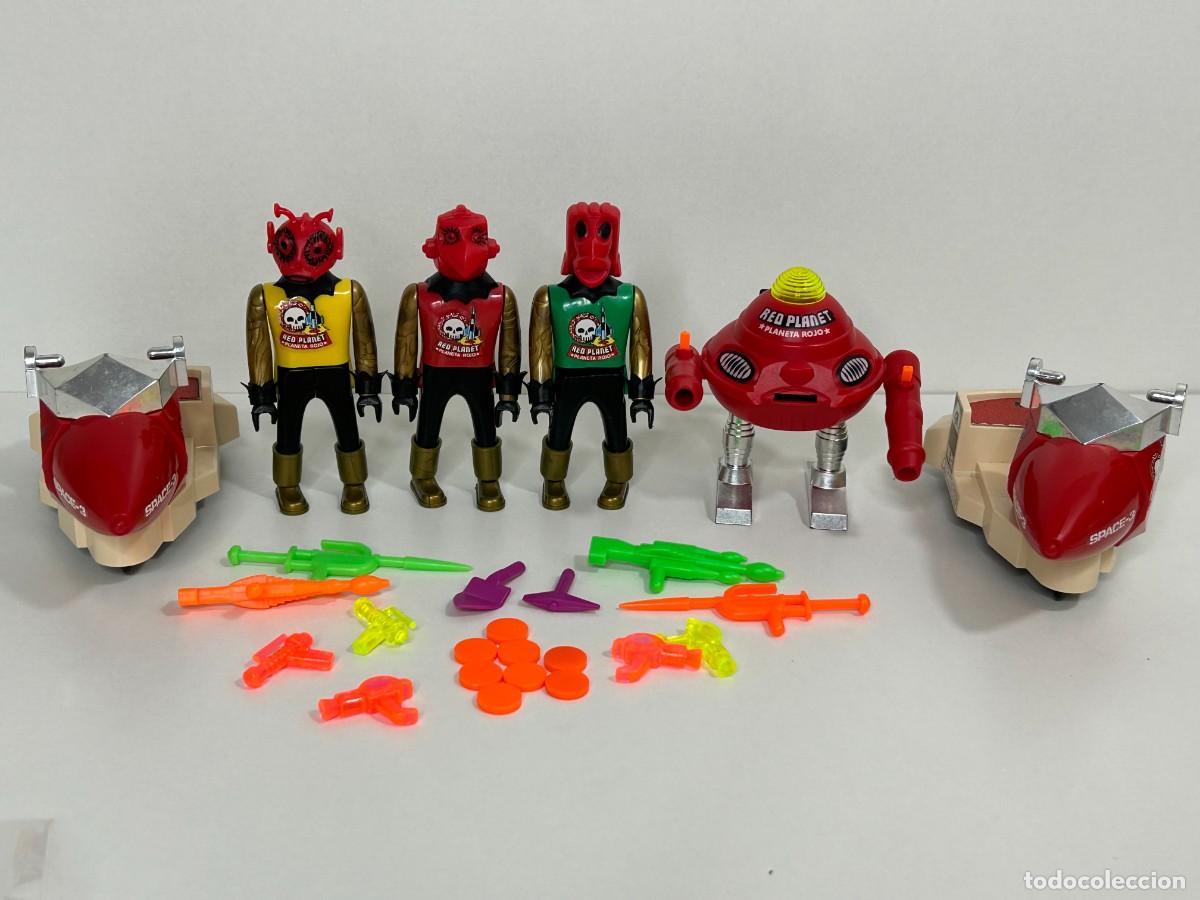 Airgam Boys: AIRGAM BOYS LOTE 3 FIGURAS RED PLANET SPACE CON VEH&Iacute;CULOS Y ARMAS