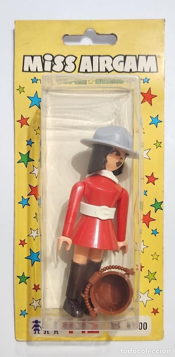Airgam Boys: MISS AIRGAM SUPER STAR POLIC&Iacute;A MONTADO DEL CANADA 63100 NUEVO EN BLISTER