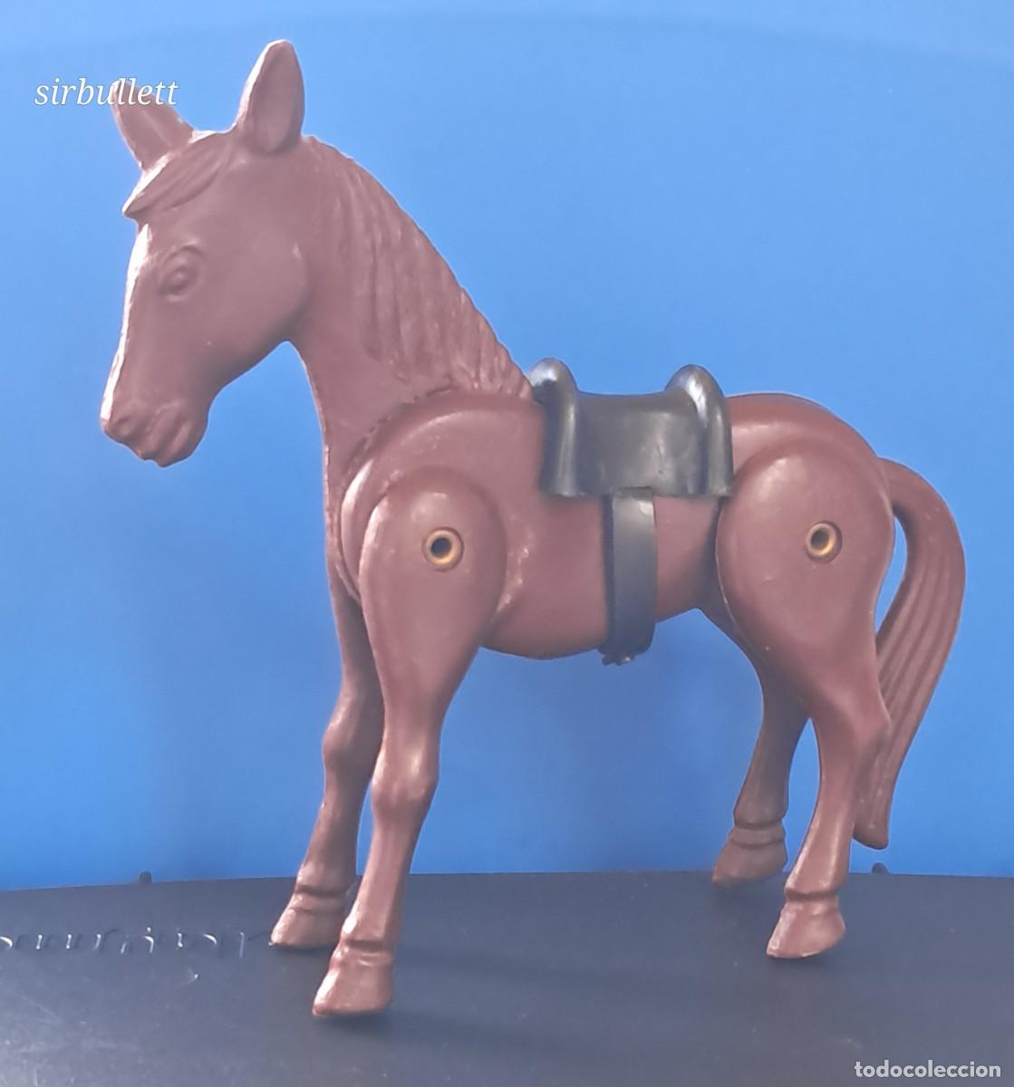 Airgam Boys: Caballo marr&oacute;n con silla. Airgamboy