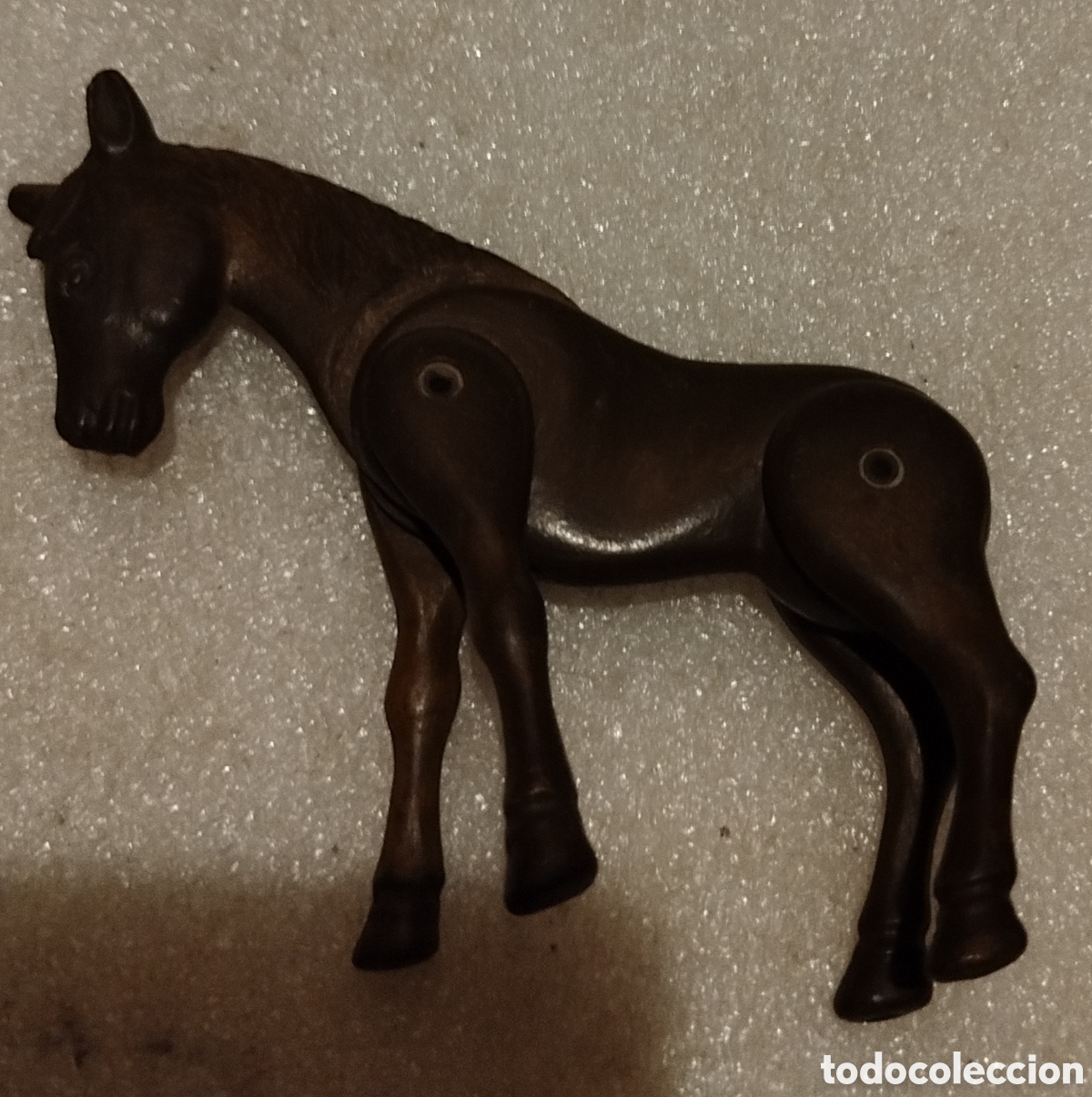 Airgam Boys: Airgam Boys. Caballo. Le falta cola
