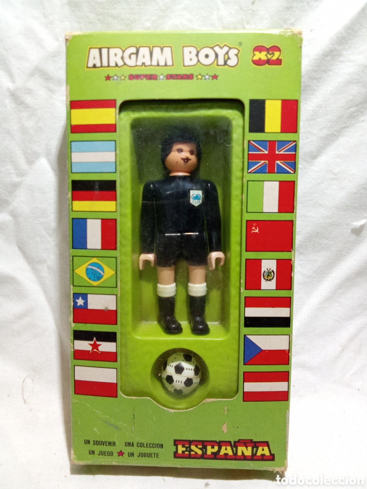 Airgam Boys: ARBITRO MUNDIAL ESPA&Ntilde;A 82 DE AIRGAMBOYS EN CAJA