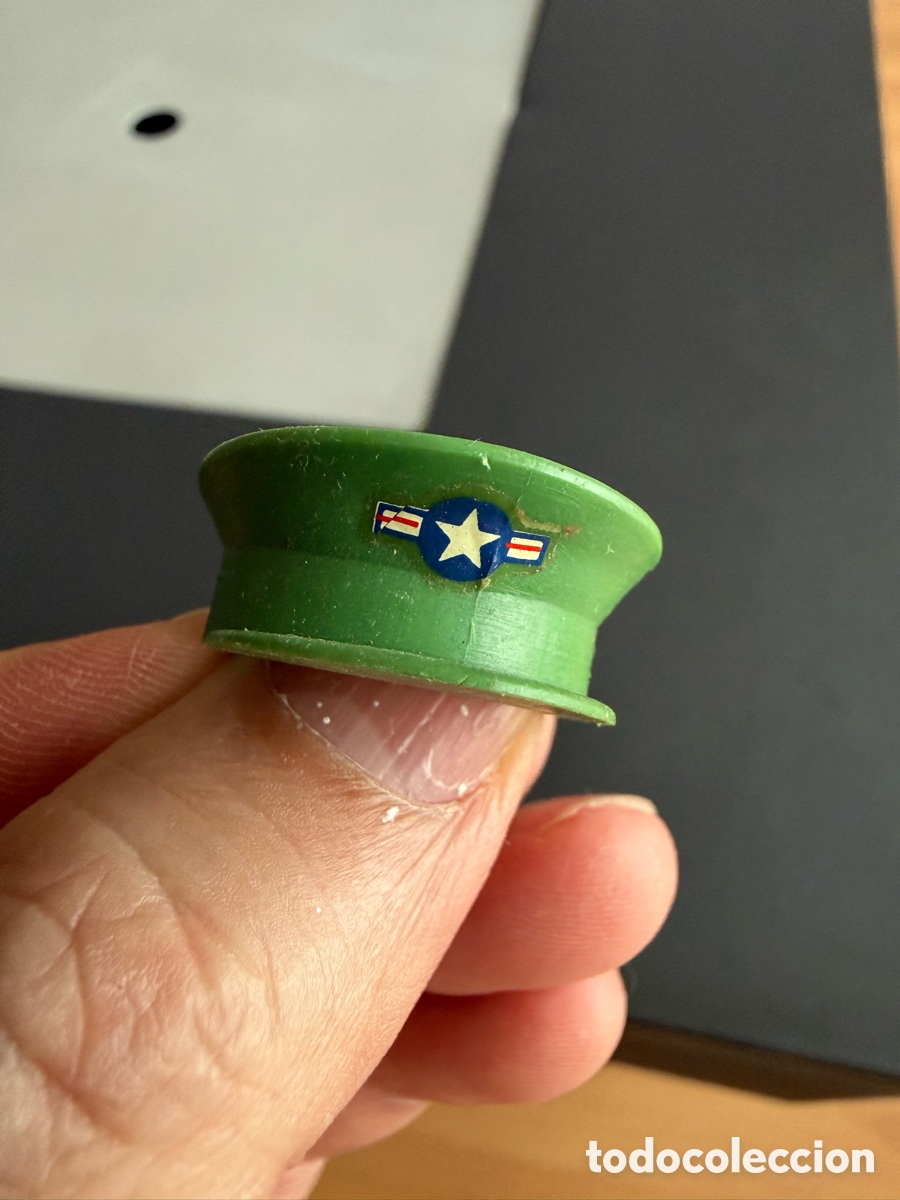 Airgam Boys: AIRGAM BOYS. GORRA PLATO. AMERICANO