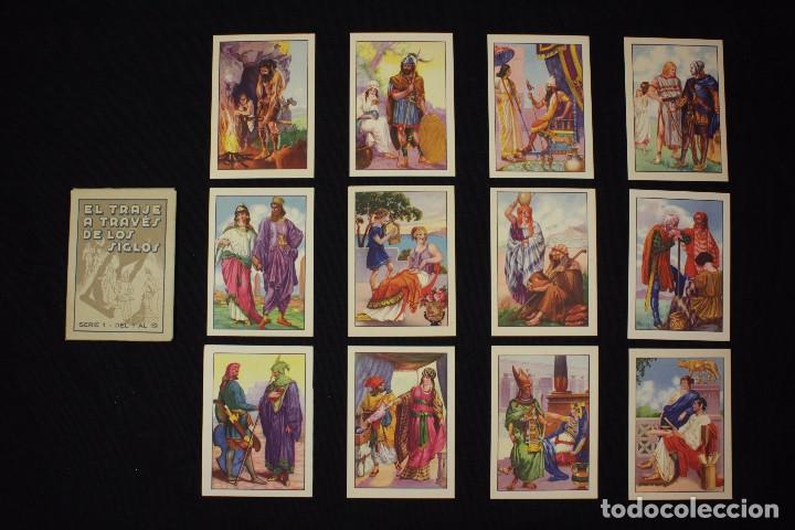 Colecionismo Caderneta: Cromos. El traje a trav&eacute;s de los siglos. Completa con estuches. 36 Cromos.