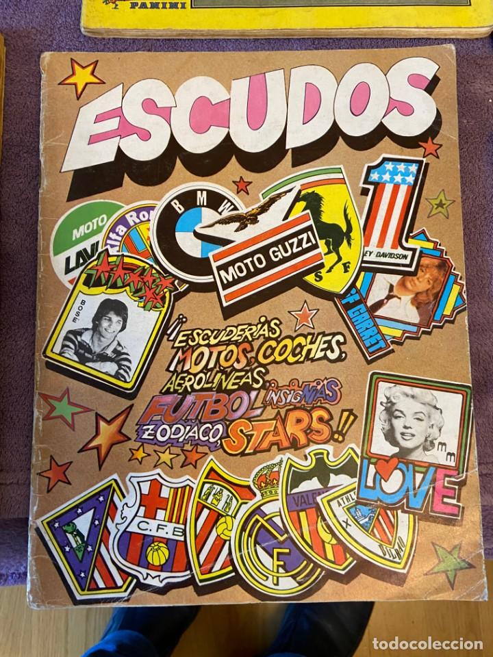 Collectionnisme Album: ESCUDOS COMPLETO 2T55