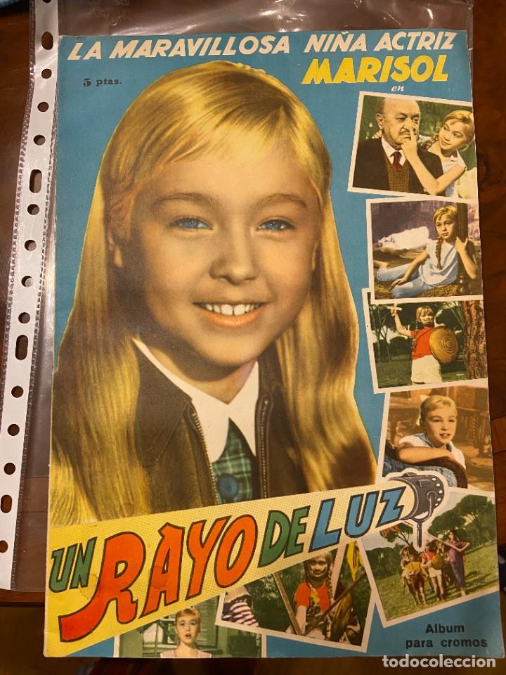 Coleccionismo &aacute;lbum: UN RAYO DE LUZ COMPLETO Y COMO NUEVO - Foto 1