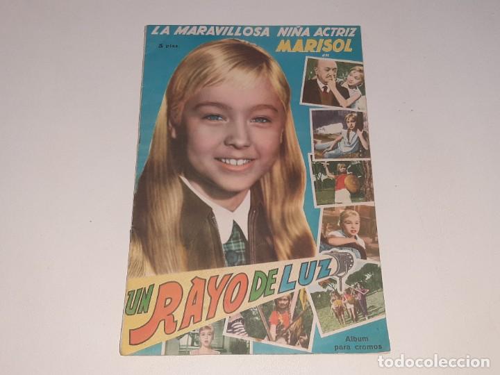 Collezionismo &Aacute;lbum: ANTIGUO ALBUM DE CROMOS DE LA PELICULA UN RAYO DE LUZ DE MARISOL EDITORIAL FHER A&Ntilde;O 1960 COMPLETO