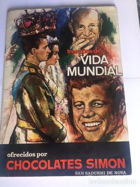 Colecionismo Caderneta: TRES A&Ntilde;OS DE VIDA MUNDIAL. COMPLETO. CROMOS SUJETOS SOLO POR ARRIBA