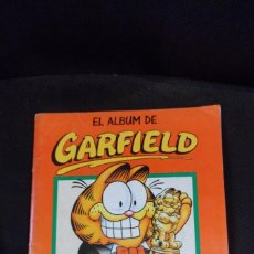 Coleccionismo Álbum: EL ALBUM DE GARFIELD COMPLETO BUEN ESTADO Y SIN ESCRIBIR.