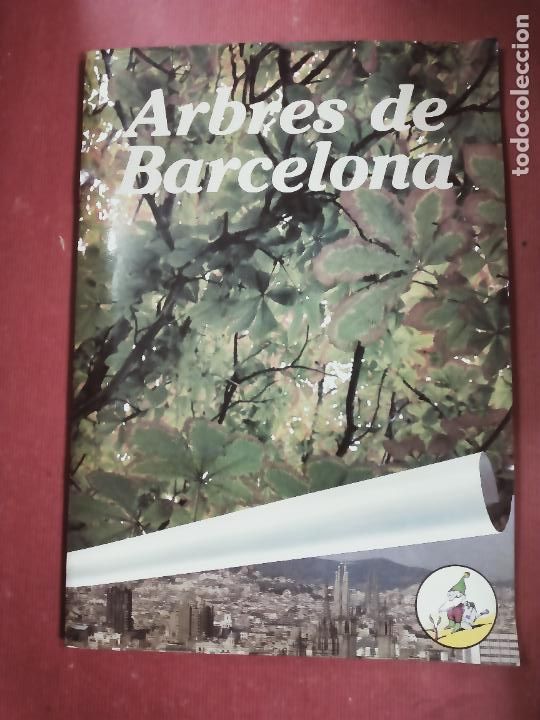 Colecionismo Caderneta: &Aacute;LBUM COMPLETO DE CROMOS: ARBRES DE BARCELONA. ED. KAPEL, 1983. EN CATAL&Aacute;N.