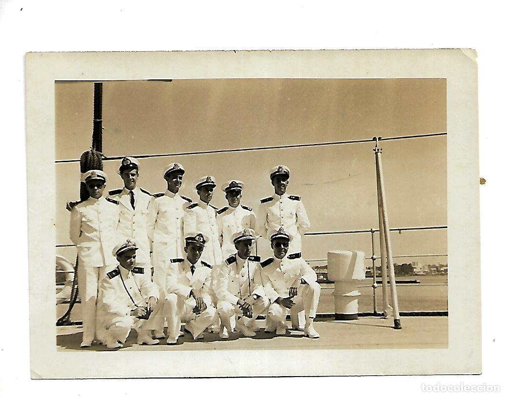Collectionnisme Album: E200- LOTE DE 5 - FOTOGRAFIAS ANTIGUAS DE LA TRIPULACION DE UN BARCO TRABAJANDO - - 11,5 X 8,5 Cmts.