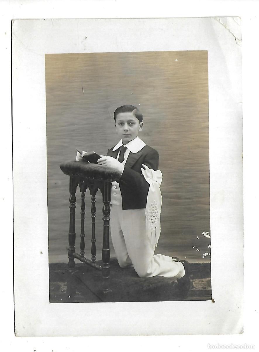 Collectionnisme Album: E200- UN NI&Ntilde;O DE COMUNION - FOTO - DE - 18 X 13 Cmts.