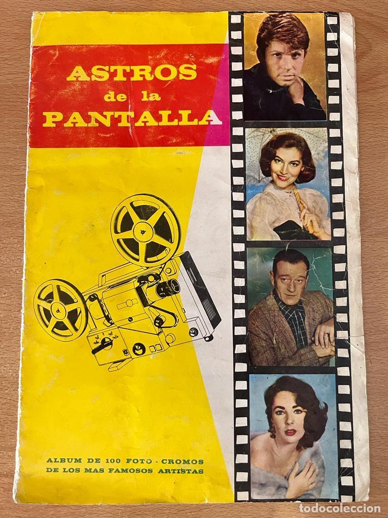 Coleccionismo &aacute;lbum: Astros de la pantalla - Foto 1