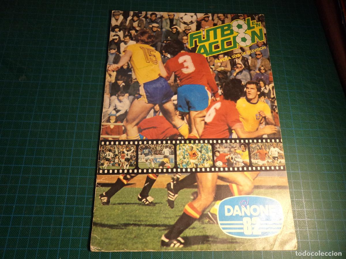 Coleccionismo &Aacute;lbum: Futbol en accion. Danone. Completo. Con se&ntilde;ales de uso.