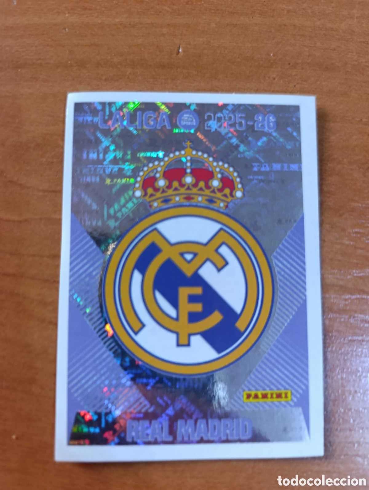Coleccionismo &aacute;lbum: Escudo Real Madrid Liga Este 4 edici&oacute;n 2025/2026