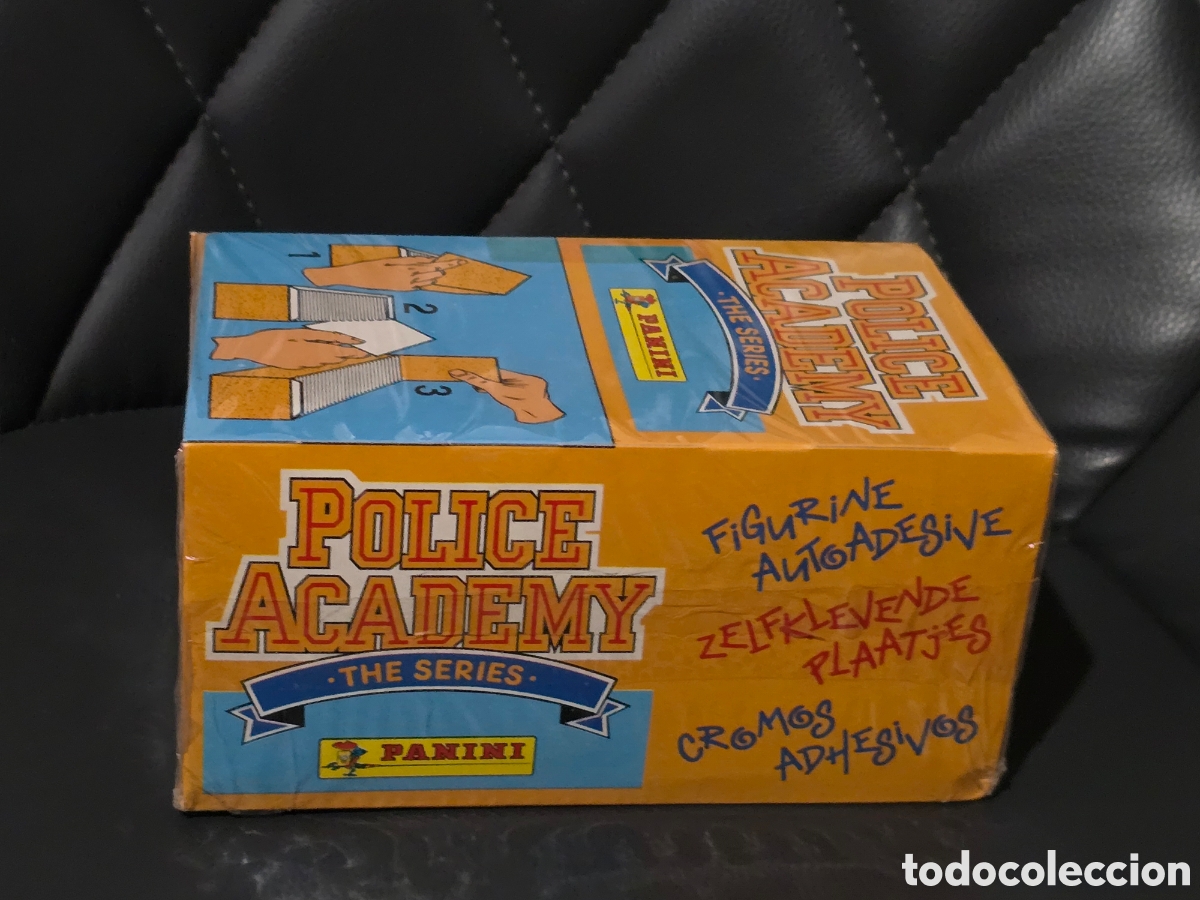 Coleccionismo &aacute;lbum: Caja 100 sobres cromos Loca Academia Polic&iacute;a Panini