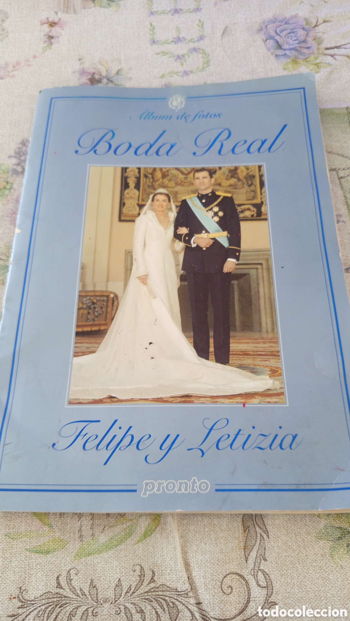Coleccionismo &aacute;lbum: Libro firmado de la boda de felipe