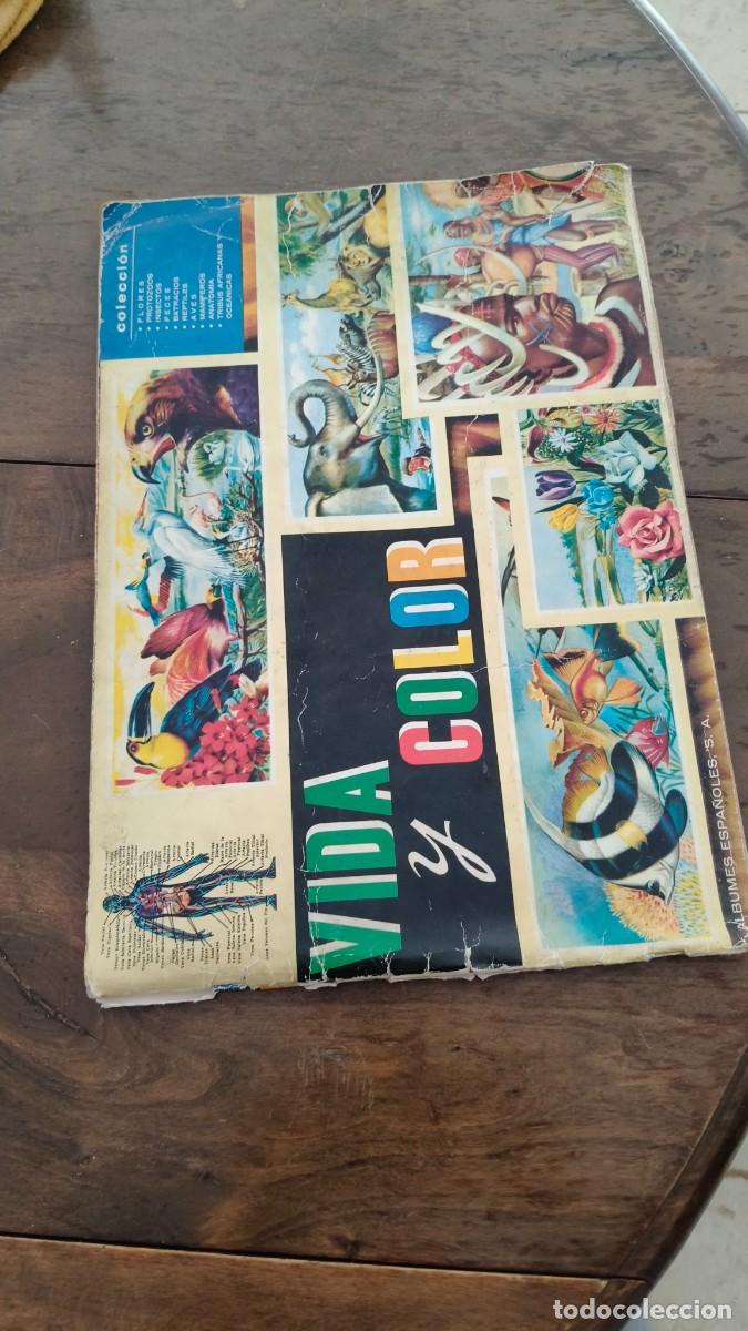 Coleccionismo &aacute;lbum: Album cromos Vida y color complet bon &eacute;tat