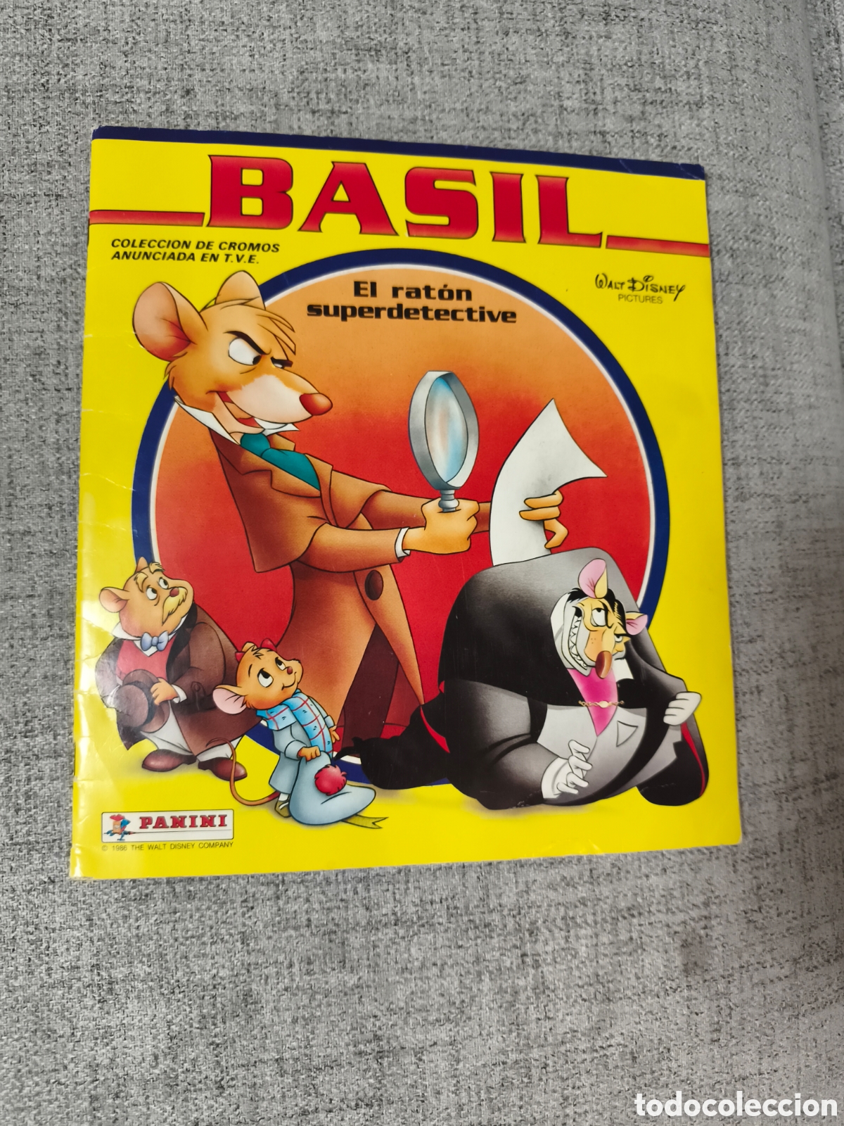Coleccionismo &aacute;lbum: Album completo de BASIL. muy buen estado