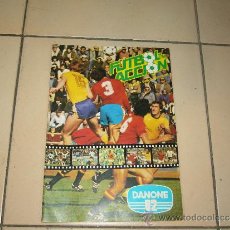 Álbum de fútbol completo: DANONE 82 COMPLECTO. Lote 37556369