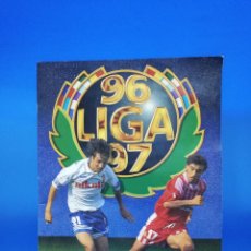 Álbum de fútbol completo: ALBUM COMPLETO. LIGA 96/ 97. COLECCIONES ESTE. CONTIENE FOTOS DE 95 DOBLES Y 17 COLOCA. VER FOTOS.. Lote 257611845