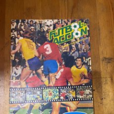 Álbum de fútbol completo: ÁLBUM DE CROMOS COMPLETO FÚTBOL EN ACCION DANONE 82
