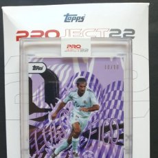 Álbum de fútbol completo: PURPLE PARALLEL 10/10 W29#143 LUIS FIGO (REAL MADRID) BY MIKE PERRY TOPPS PROJECT 22 MAGNETIC CASE C. Lote 403503489