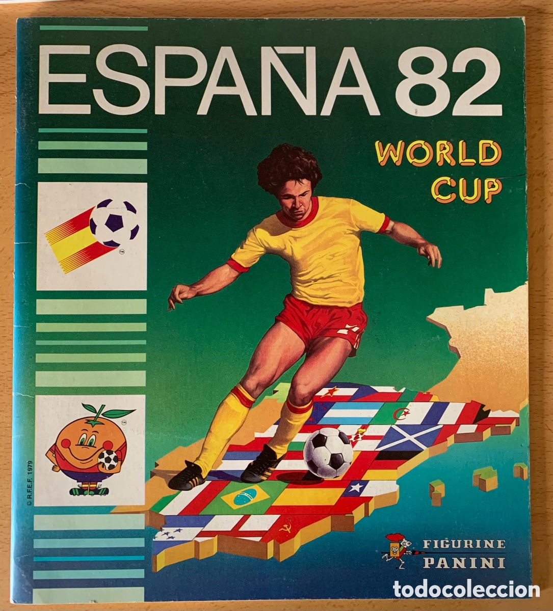 Soccer - Panini Stickers Album - Football 82 (complete)