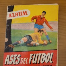 Álbum de fútbol completo: ALBUM ASES DEL FUTBOL, COLECCIÓN DE 192 FOTOGRAFÍAS ESMALTADAS, BRUGUERA, 1953-54.