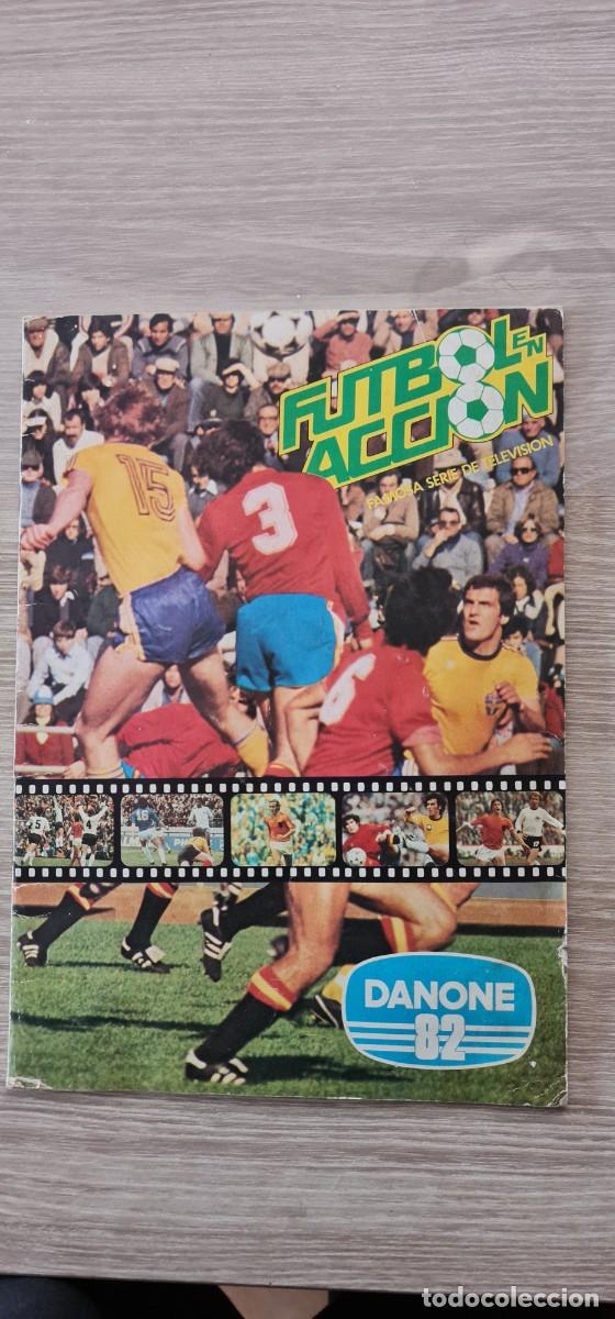 &Aacute;lbum de f&uacute;tbol completo: Album completo de cromos de futbol 1982 danone
