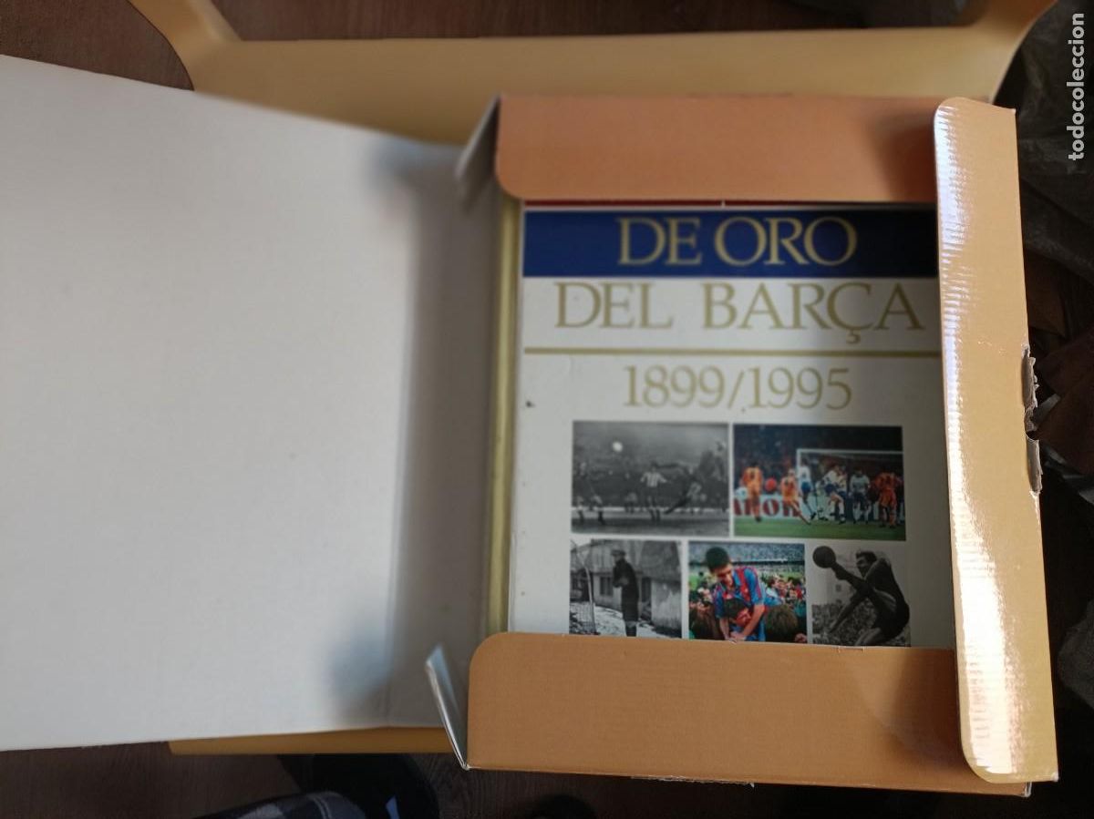 &Aacute;lbum de f&uacute;tbol completo: el libro de oro del bar&ccedil;a, con su caja - Foto 2