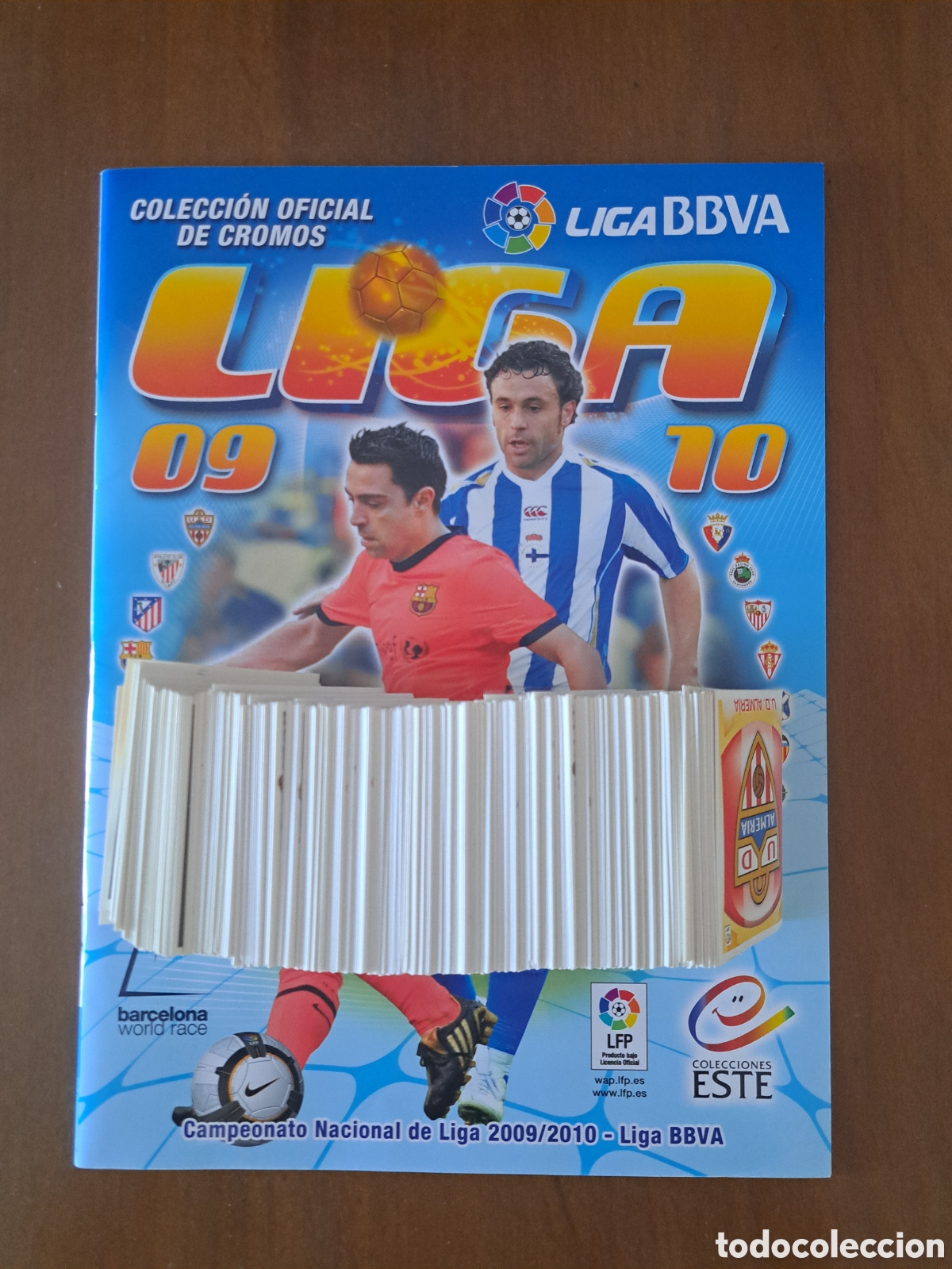 &Aacute;lbum de f&uacute;tbol completo: PANINI LIGA ESTE 2009-2010,ALBUM VACIO Y COLECCION COMPLETA SIN PEGAR
