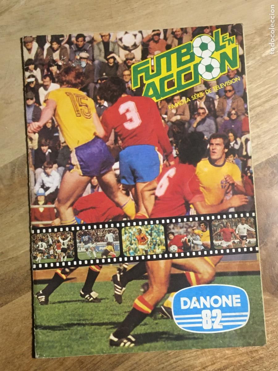 &Aacute;lbum de f&uacute;tbol completo: futbol en accion danone album de cromos completo muy buen estado