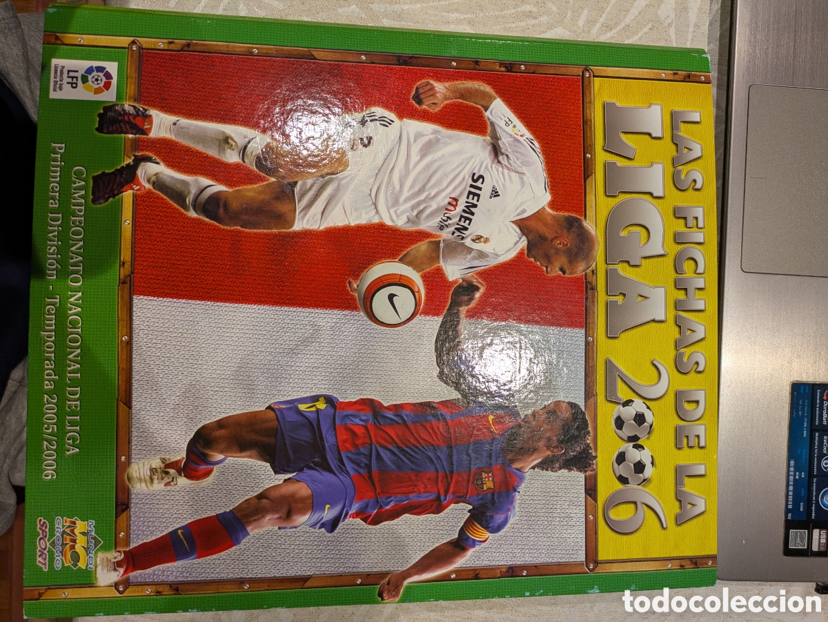 &Aacute;lbum de f&uacute;tbol completo: Mundicromo 2005 - 2006 Completo con Messi. Incluye bises y brillantes