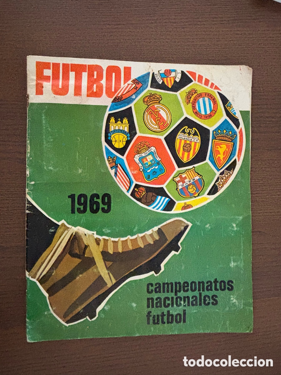 Complete Football Album: ALBUM CAMPEONATO NACIONALES FUTBOL 1969 RUIZ ROMERO COMPLETO 246 CROMOS SIN DOBLES