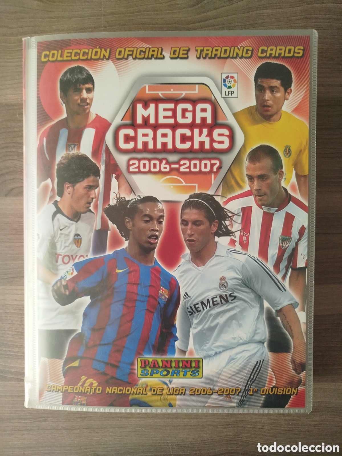 &Aacute;lbum de f&uacute;tbol completo: Megacracks 2006/07.COMPLETO (CON LOS 3 MESSI)